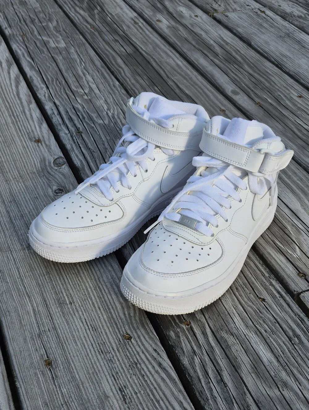 Nike Air Force 1 White High-Top Sneakers Boys Size 6.5 Youth